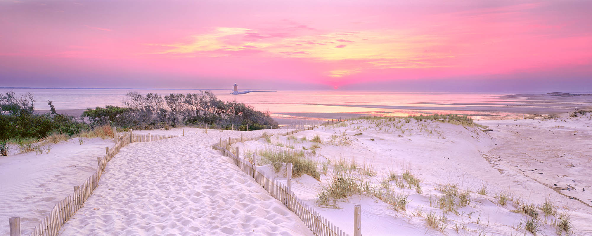 Breakwater Lighthouse, Delaware, USA