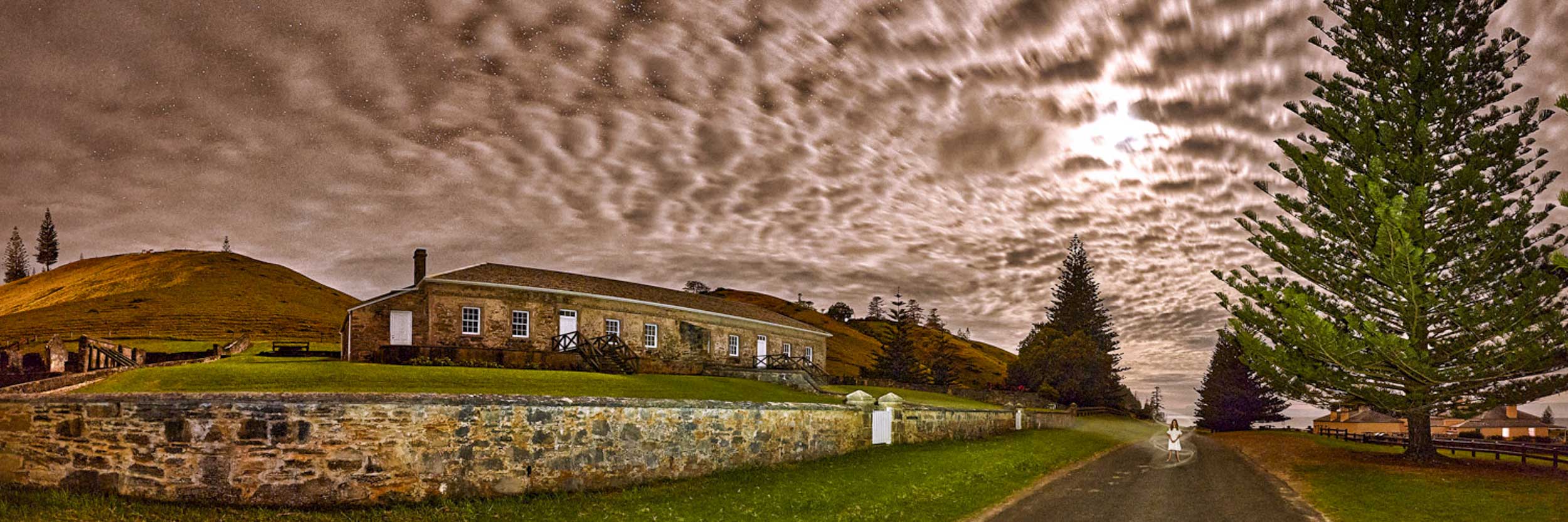 Ghostly Past, Norfolk Is