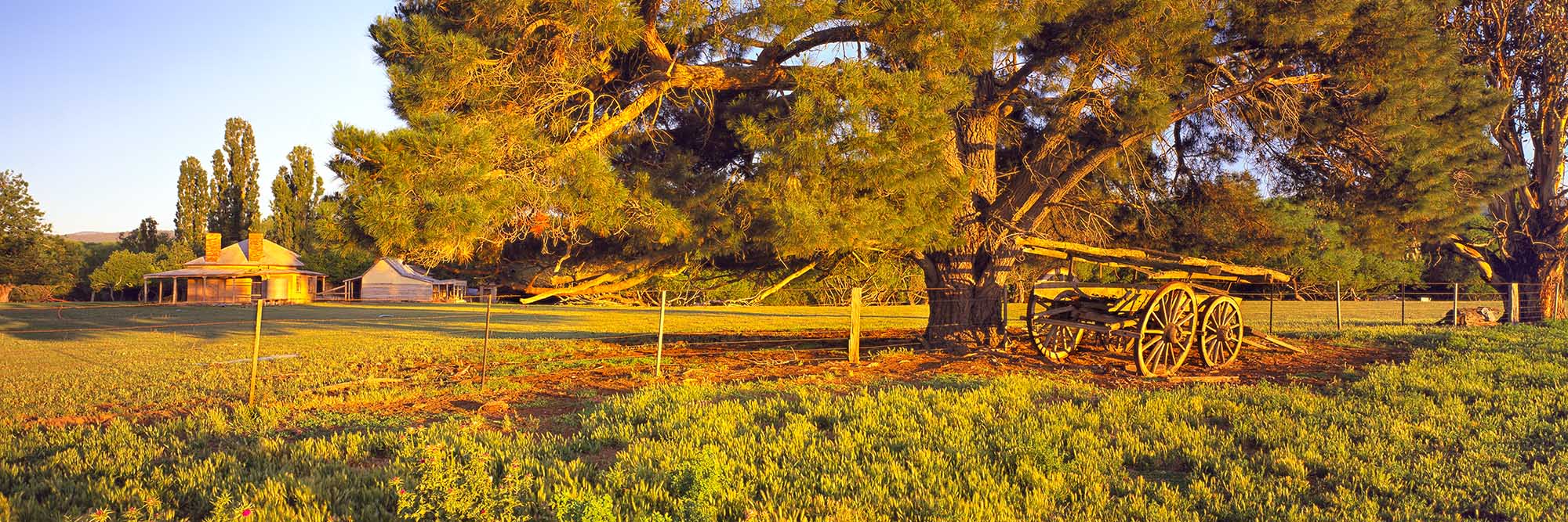 Country Living, Benambra, VIC