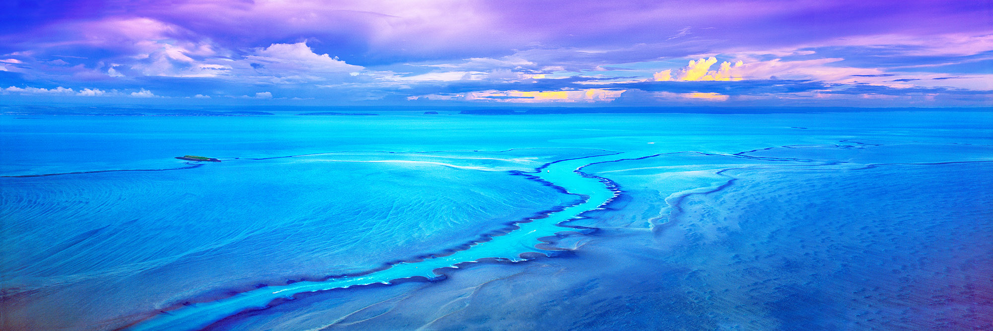 Distant Horizon, Montgomery Reef, WA
